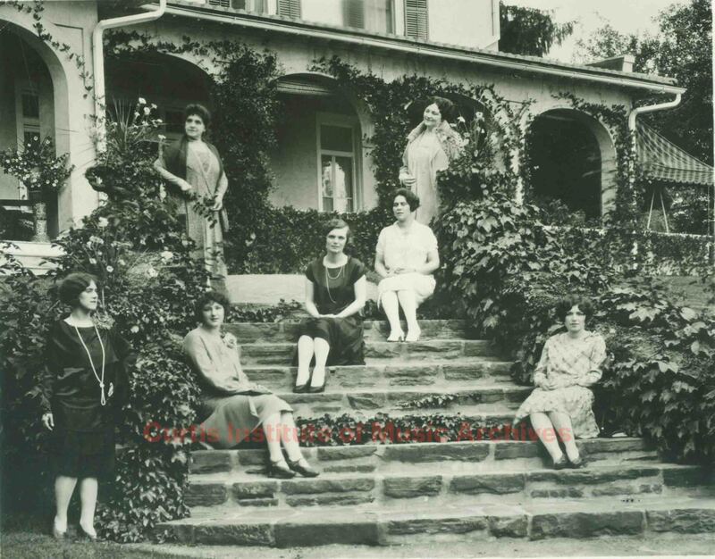 Sembrich with students